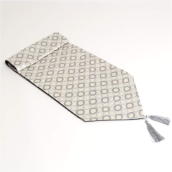 CAMINO DE MESA TONOS PLATA